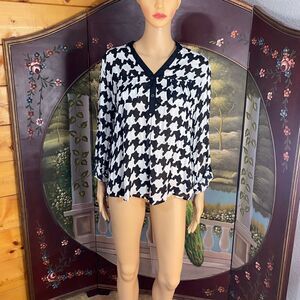 NY COLLECTION Black and White Blouse Tunic Small